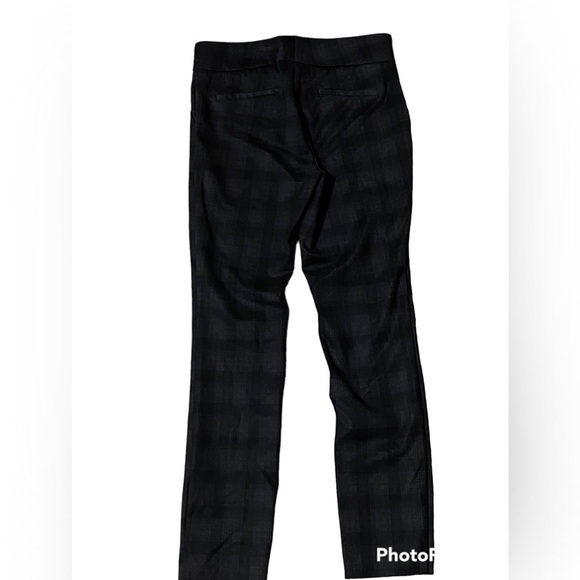 Hilary Radley size small women’s pants - Picture 3 of 4